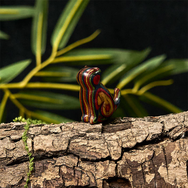 FREE Today: Creativity and Reduce Stress 2Pcs Mini Rainbow Eucalyptus Sitting Cat Carved Decoration